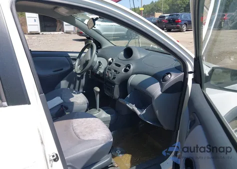 2002 Toyota Echo z USA, uszkodzony, nr VIN JTDBT123920206160